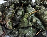 A picture of step 4 of Beef Wrapped in Betel Leaves (Bò cuốn lá lốt).