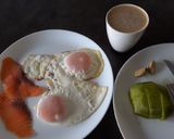 Foto del paso 3 de la receta: Desayunos completos con huevos! 🍳🍳