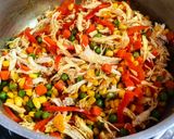 Foto del paso 3 de la receta: POLLO Con🌽🥕Vegetales Al Curry...!🌼