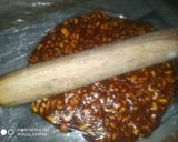 A picture of step 3 of Peanut chikki.