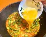 Foto langkah ke 5 dari resep Tumis Pete Kacang panjang Teri Telur Pedas.
