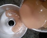 Foto langkah ke 7 dari resep Bolu Mocca Putih Telur.