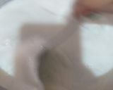 A picture of step 2 of Peshawari icecream.