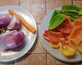 Pas rețetă Bucățele de porc cu ardei și sos de muștar 1 fotografie