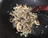 Foto langkah ke 5 dari resep Creamy Chicken Mushroom #keto idea.