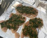 Foto langkah ke 3 dari resep Ayam Roll Garlic & Parsley.
