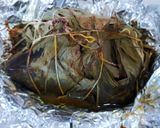 A picture of step 5 of Ayam betutu (spicy grilled chicken).