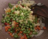 A picture of step 4 of Veg cheese empanadas.