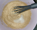 Foto del paso 4 de la receta: Bizcocho de manzana y arándanos