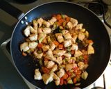 Foto del paso 3 de la receta Cous-cous con verduras y pollo a la salsa de soja