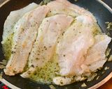 Foto del paso 4 de la receta: Merluza a lo pobre