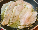 Foto del paso 4 de la receta: Merluza a lo pobre