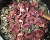 Foto del paso 4 de la receta: Macarrones con carne champiñones y crema