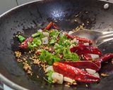 A picture of step 2 of Peanut Coriander Chutney.