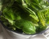 Foto del paso 5 de la receta: Salsa estilo "pesto", de albahaca 🌿 sin queso, con pistachos y piñones