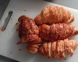 Foto langkah ke 1 dari resep Croissant Pudding.