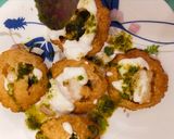 A picture of step 4 of Golgappa chaat.