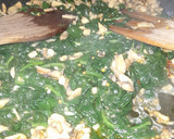 Foto del paso 3 de la receta: Rulo de espinacas con queso de cabra y champiñones