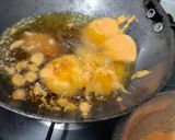 A picture of step 5 of Crispy potato pakoda.