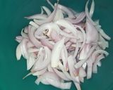 "পেঁয়াজি" বা "পেঁয়াজের পকুরি" (piyaji recipe in Bengali) রেসিপির ধাপ 1 ছবি