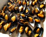 Foto del paso 1 de la receta: Mejillones con tomate (con y sin Thermomix)