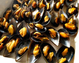 Foto del paso 1 de la receta: Mejillones con tomate (con y sin Thermomix)