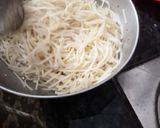 A picture of step 1 of Chinese bhel.