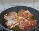 Foto del passaggio 1 della ricetta Pollo ai peperoni