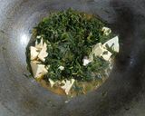 A picture of step 2 of Methi Paneer.