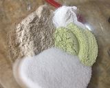 Foto del paso 1 de la receta: Budín integral con harina de arvejas y limón