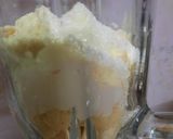 A picture of step 1 of Banana Kulfi.