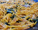 Foto del paso 10 de la receta: Fideos con secreto, espinacas y calçots