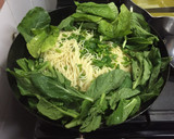 Foto del paso 1 de la receta: Chow Mein de Carne, Lechuga y Hoja de Mostaza