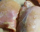 Foto del paso 2 de la receta Pollo en tajine con ciruelas y pasas con salsa Pekin