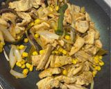 A picture of step 4 of Chicken with Poblano Strips.