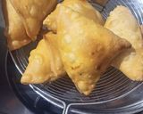 ચણા ની દાળ ના સમોસા (Chana Dal Samosa recipe in Gujarati) રેસીપી સ્ટેપ5ફોટો