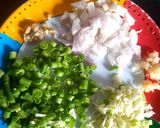 A picture of step 1 of French bean onion soup.