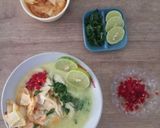 Foto langkah ke 6 dari resep Soto Kuning Bogor (Ayam).