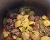 Foto del paso 3 de la receta: Potaje de carne con patatas y alcachofas