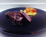 Foto del passaggio 5 della ricetta Entrecôte di Scottona con pepe rosa e riduzione di chianti e miele, e polentina con peperoni