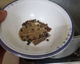 A picture of step 1 of Matar pulao.