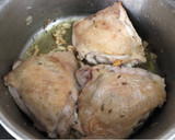 Foto del paso 2 de la receta: Contramuslos de pollo a las hierbas