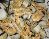 Foto del paso 1 de la receta: Arroz meloso con preparado de marisco 🦞🦞