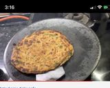 A picture of step 16 of Masala laccha paratha.