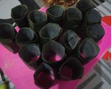 Foto langkah ke 3 dari resep Kue Putu Daun Pisang.