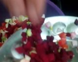 A picture of step 5 of Multicolour Sprout Salad.