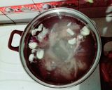 Foto langkah ke 2 dari resep Mpasi 7m+ : Kaldu Ayam Kampung.