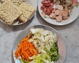 Foto langkah ke 1 dari resep Porree Nudein MitWurstruckchen.