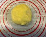 Foto langkah ke 1 dari resep Bolen smoke beef cheese.