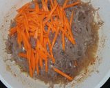 Foto langkah ke 4 dari resep Mie Nyong Udang Goreng (Mie Umbi Ganyong).
